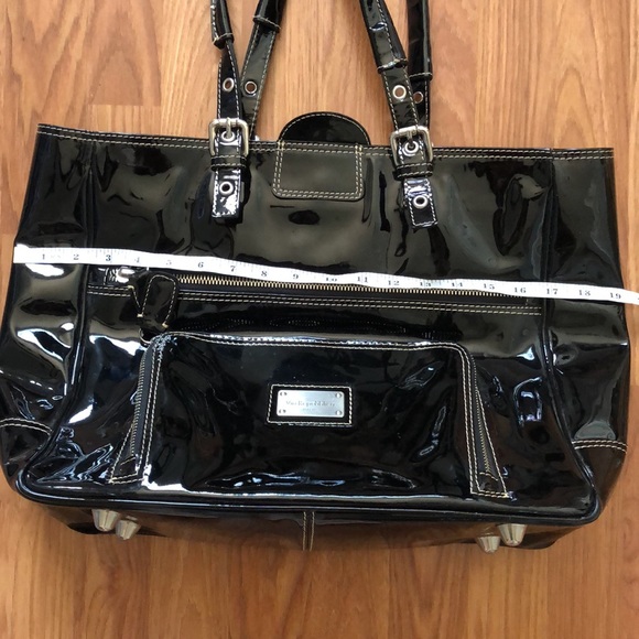 Via Repubblica Black Patent Leather - Picture 9 of 11